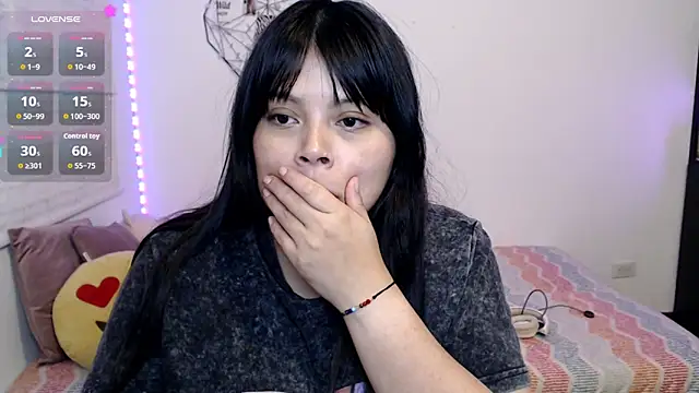 EllieMoonX webcam
