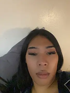 hugecock_tamira webcam