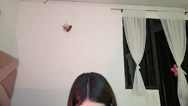 eva_sin18 live sex cam