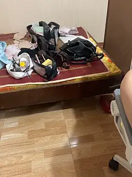 Mina048 live cam on StripChat