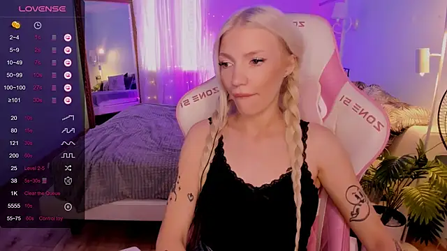 AnyaTaylor_ webcam
