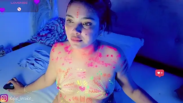Kylie_brokee webcam
