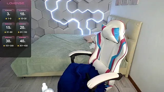 Watch aliicemeow live on EroticFlix - High definition streams