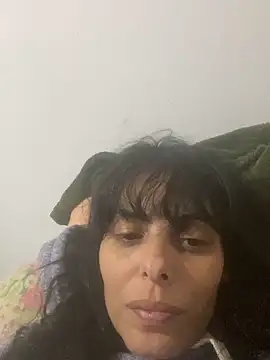 Sarah-safada live cam on StripChat