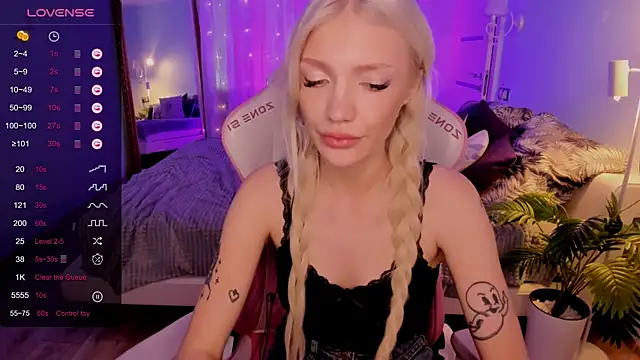 AnyaTaylor_ webcam