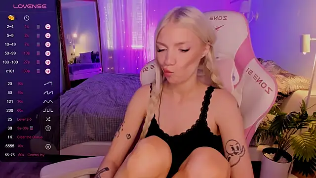 AnyaTaylor_ webcam