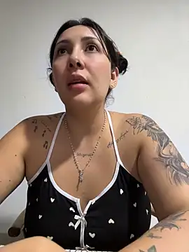 Watch KittyObsession live on EroticFlix - High definition streams