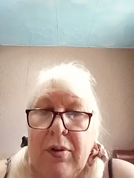 Watch Alexia64231 live on EroticFlix - High definition streams