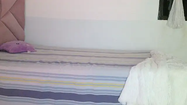 eva_sin18 (F young) - double penetration