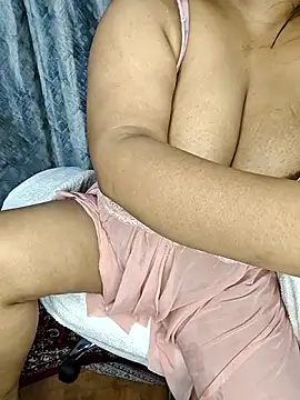 curvy_pooja (F young) - Ice on boobies 🧊🧊😈