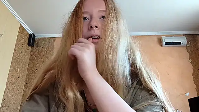 KateVibe_01 live cam on StripChat