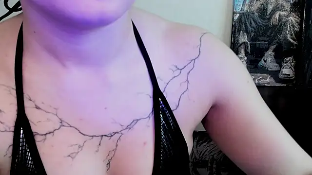 Dark_Moni