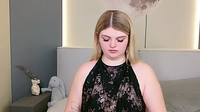 Watch WendyPage live on EroticFlix - High definition streams