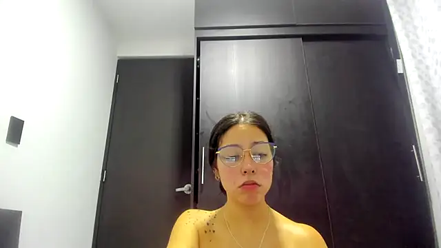 Miranda-cambell live sex cam
