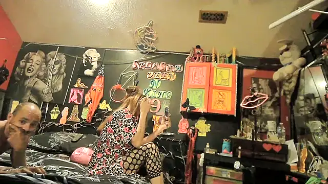 DaddyAndSplashQueen webcam