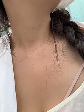 xiaochengzi505 (F milf) - 上身真空到下播