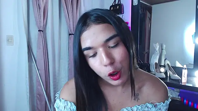 Candyy_doll__ webcam