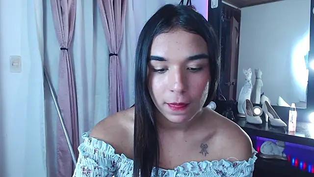 Candyy_doll__ webcam