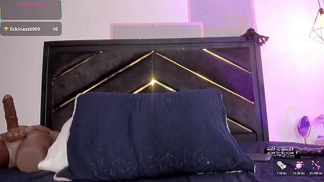 april_jones05 webcam