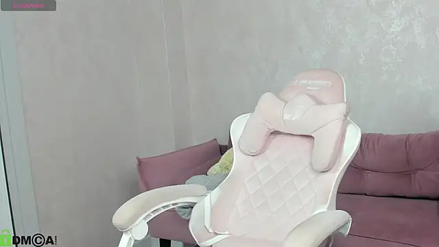 ZahabaGift live cam on StripChat