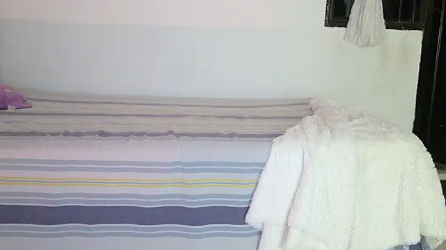 eva_sin18 (F young) - double penetration
