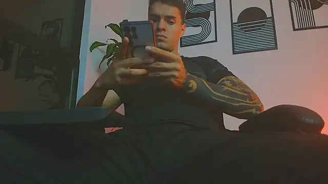 ALPHA_DOMINUS_ webcam