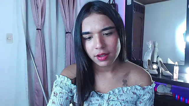 Candyy_doll__ webcam