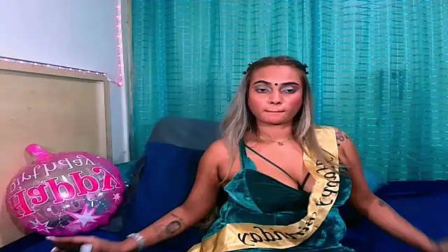 sexyindianchic webcam