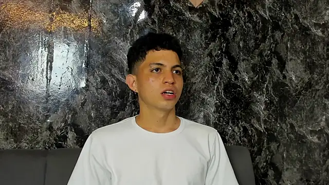 cameron_lux77 webcam