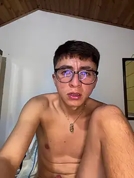 CamiRojas_boy webcam