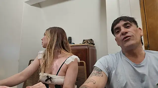 Elnonoykeila77 webcam