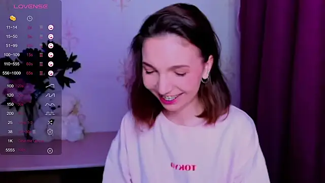 KindHazelHere_ webcam