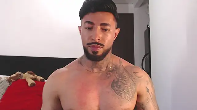andrea_de_lucaa webcam