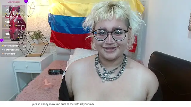 Echypyon_ live cam on StripChat