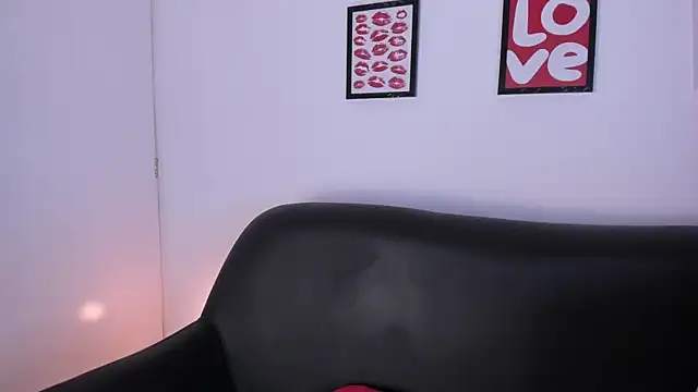 Watch Sweet_Fireee live on EroticFlix - High definition streams