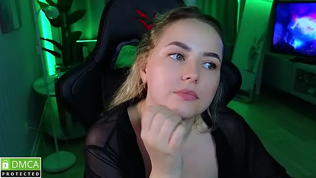 Mira_Mermayd webcam