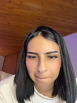 Hilary_pinkk live sex cam