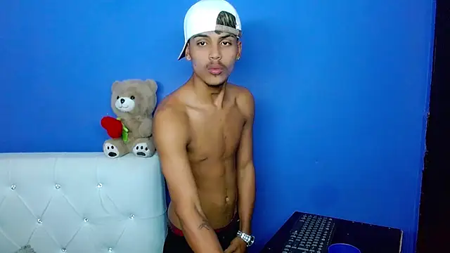 angel_foxc13 (M twink) - 