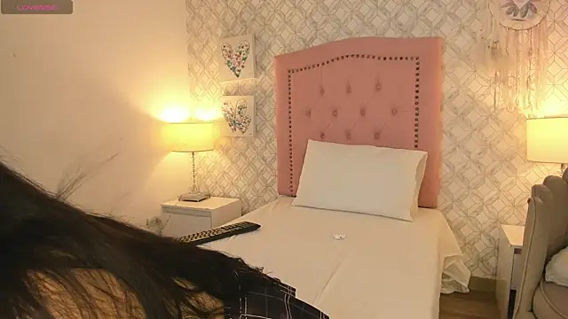 mara_betancurt - Mara_Betancurt's free webcam - UK Sex Cams