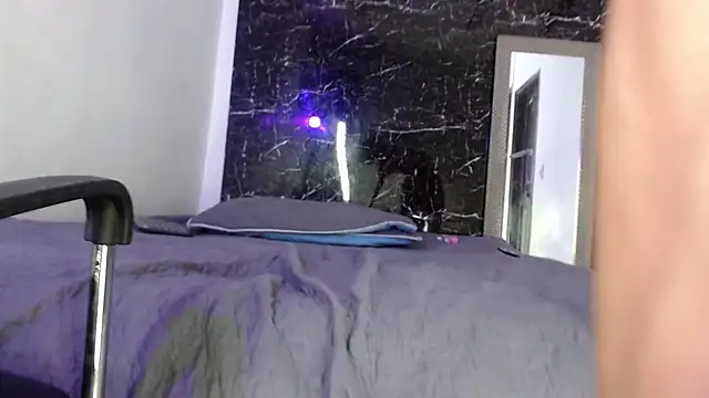 Adrian_Wolf webcam