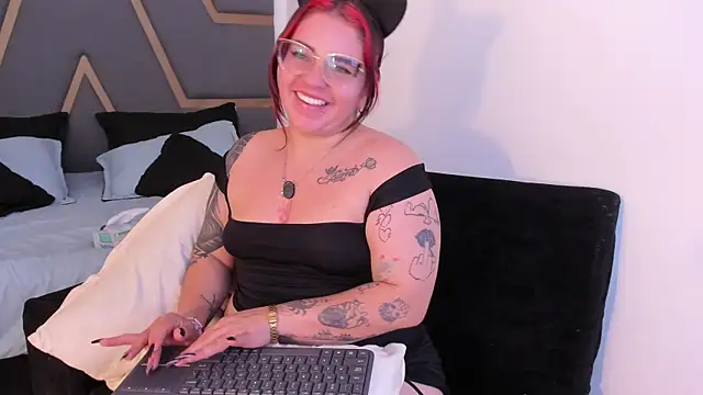 juana_valkiria webcam