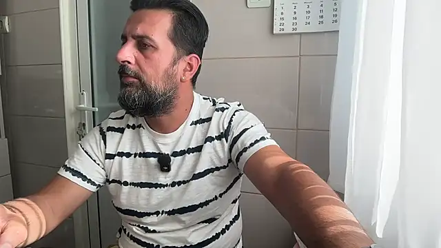 tarkan1 (Ask my age) - flash dick