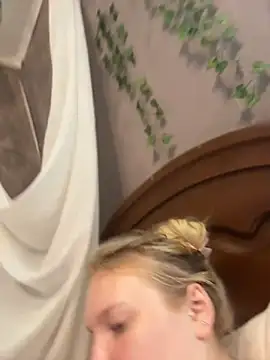 AmmyHot webcam