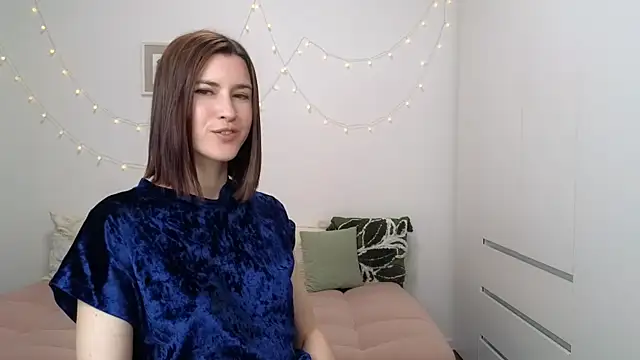 AliciaNewell webcam