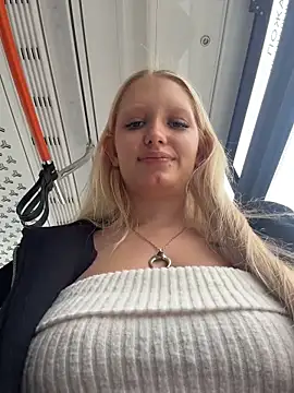 Mila_NoRules webcam