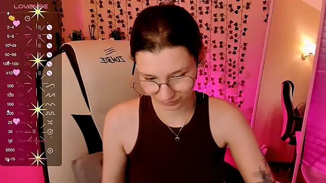 LinaBlossom_ webcam