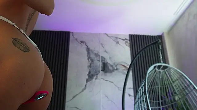 RachelRavee webcam