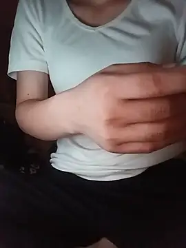 Hilary-123 webcam