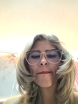 Sharlott_3 webcam