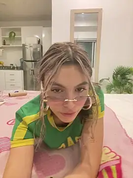 SweetCherry__ webcam